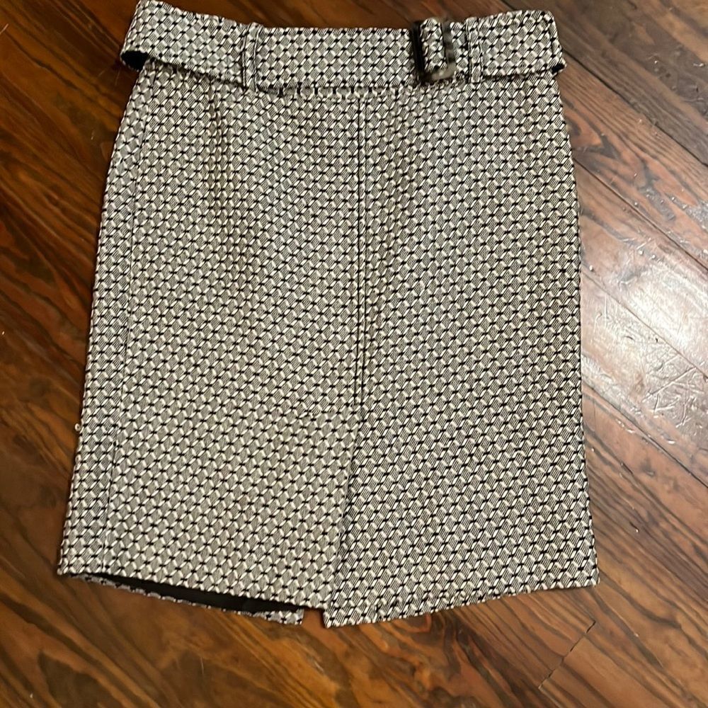 Ann Taylor fully lined Ann Taylor Tweed belted skirt Size 4